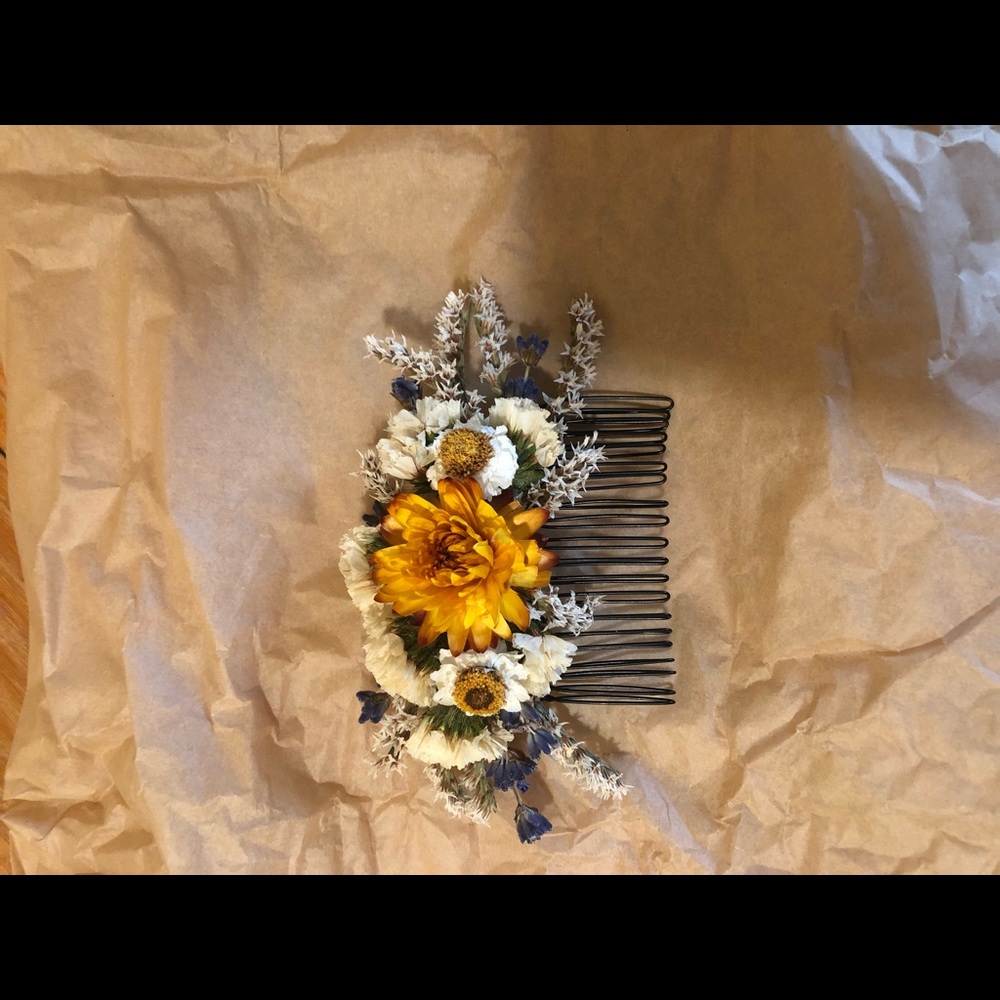 Dried Flower Hair Comb